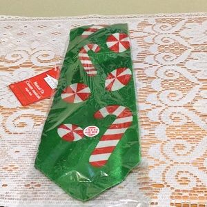 Christmas musical tie with dead battery.  2 Ties/$5